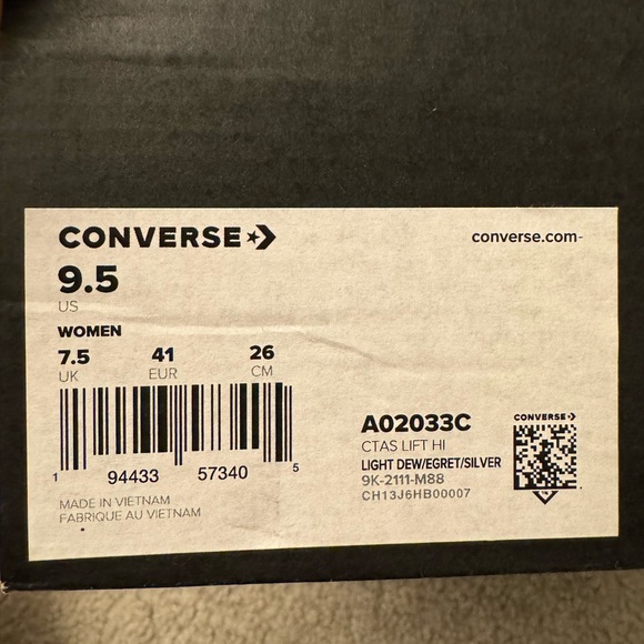 Converse Women's Chuck Taylor Lift Platform in Light Dew / Egret / Silver - Picture 6 of 6